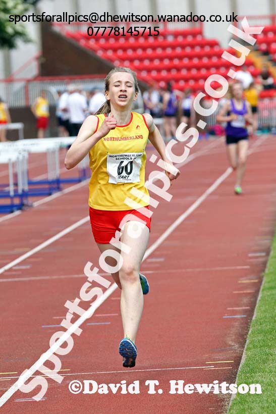 Girls 3000 metres, Northern Inter-County Schools, Gateshead International Stadum. Photo: David T. Hewitson/Sports for All Pics